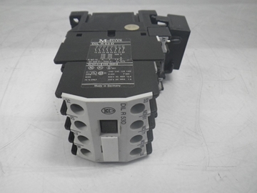 Εικόνα της DIL R53D 110V 50HZ CONT.RELAYS 027447. Moeller