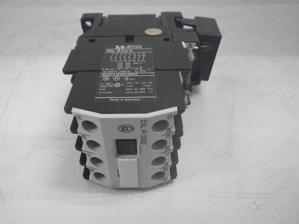 Εικόνα από DIL R53D 110V 50HZ CONT.RELAYS 027447. Moeller